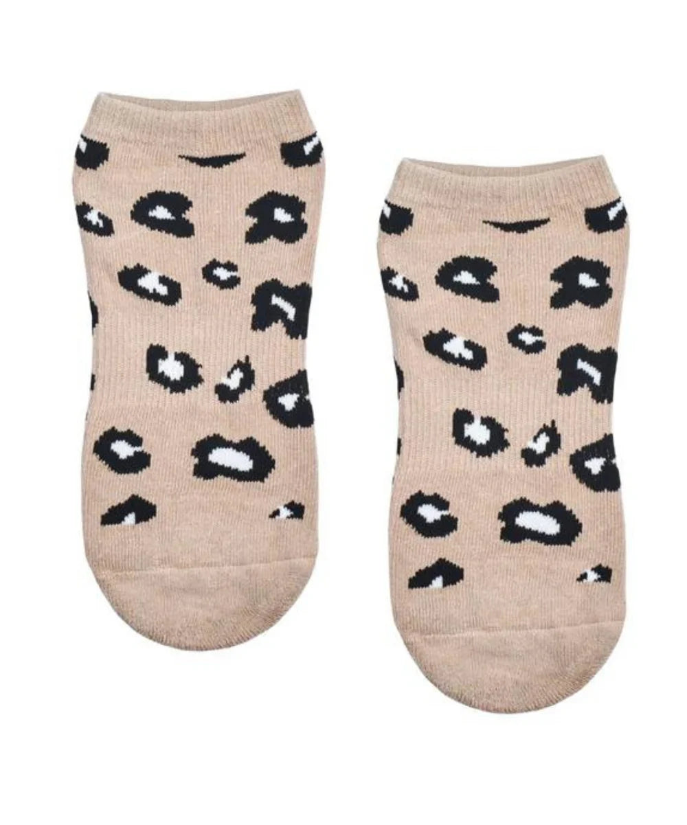 CLASSIC LOW RISE NON SLIP GRIP SOCKS-  CHEETAH NUDE