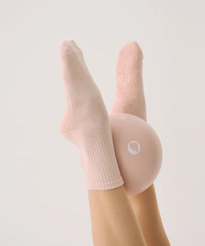 CREW NON SLIP GRIP SOCKS SOFT PINK