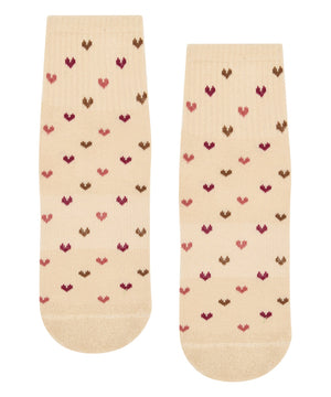 QUARTER CREW NON SLIP GRIP SOCKS HEARTS AFLUTTER BEIGE