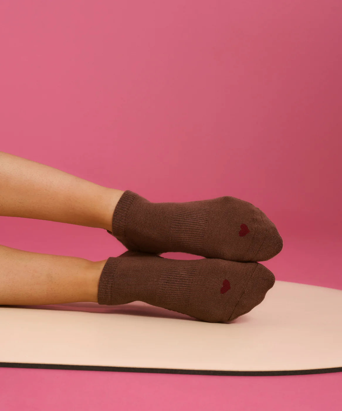 CLASSIC LOW RISE GRIP SOCKS HEARTFELT