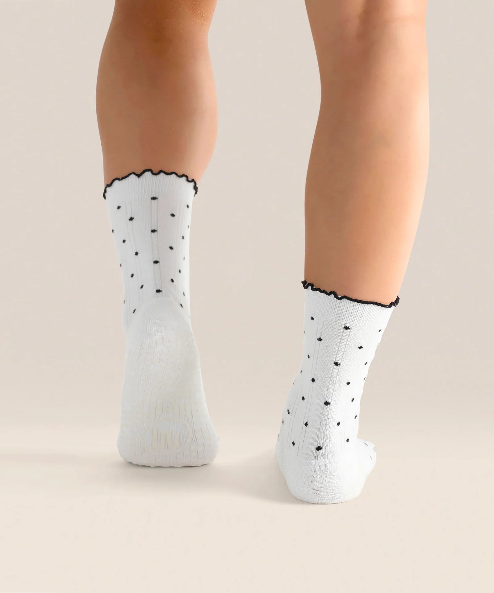 CREW NON SLIP GRIP SOCKS WHITE POLKA RUFFLE