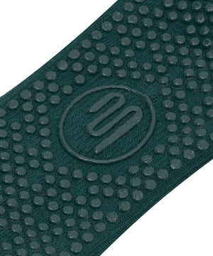 CLASSIC LOW RISE GRIP SOCKS IN FOREST GREEN